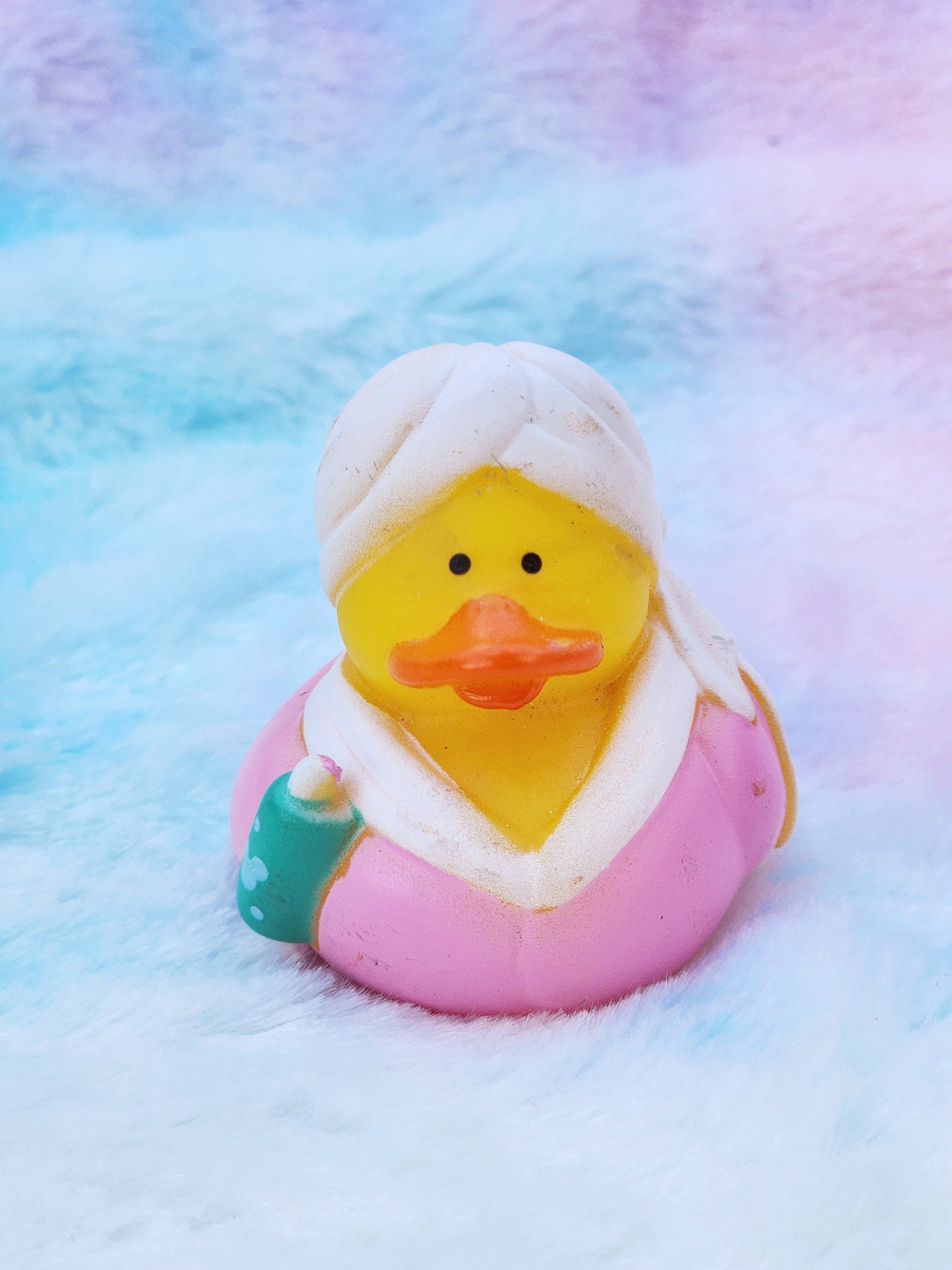 Bathtime Rubber Ducks | Cute Novelty Gift | Funny Bath Ducks | Gift for Friend | Office Desk Toy | Individual Item | Pack of 4