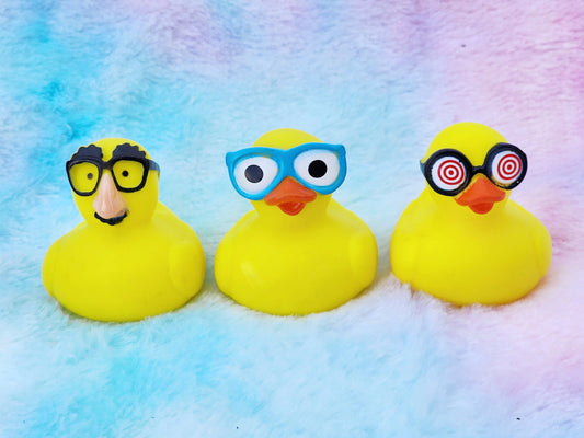 Classic Gag Rubber Ducks | Cute Novelty Gift | Funny Ducks | Gift for Friend | Office Desk Toy | Individual Item | Pack of 3