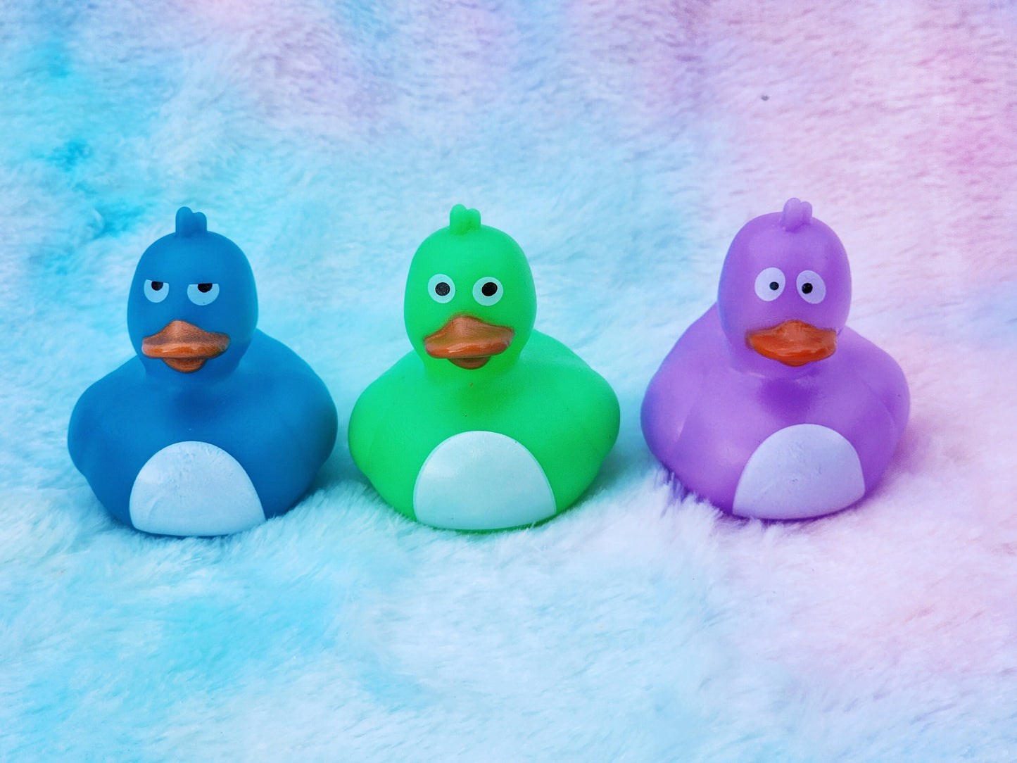 Crazy Eyed Rubber Ducks | Cute Novelty Gift | Funny Ducks | Gift for Friend | Office Desk Toy | Individual Item | Pack of 3